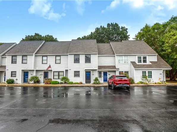 8007 Sunset Dr #1C, Hayes, VA 23072