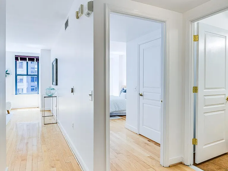 631 D St NW #330 — Photo 18