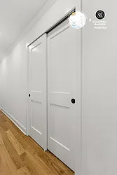 Entry / hallway thumbnail