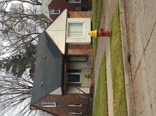 17672 Sunderland Rd, Detroit, MI 48219