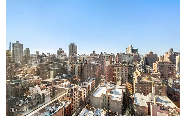 Rented by Douglas Elliman | media 24