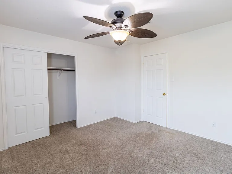 17501 Wiseman Dr — Photo 19