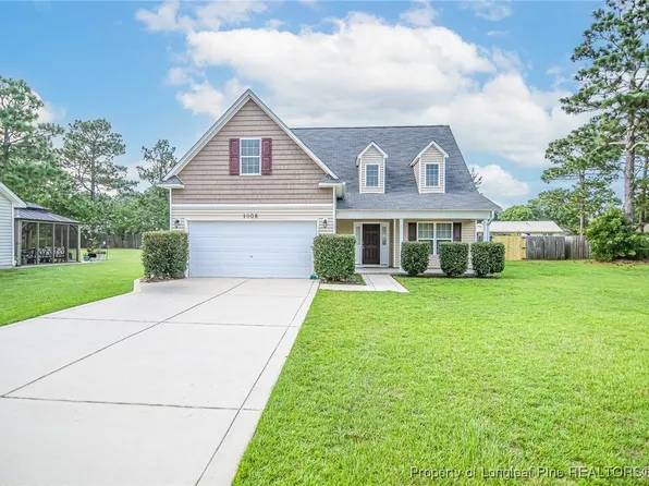 1908 Sir Michael Dr, Hope Mills, NC 28348