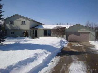 487 McIntosh, Almont, MI 48003