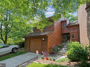 2202 Cedar Cove Ct, Reston, VA 20191