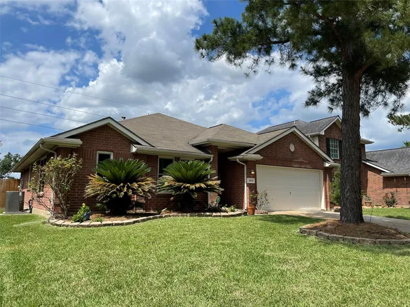 19631 Amistad Dr, Tomball, TX 77375