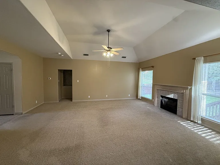 18123 Brookwood Frst — Photo 6