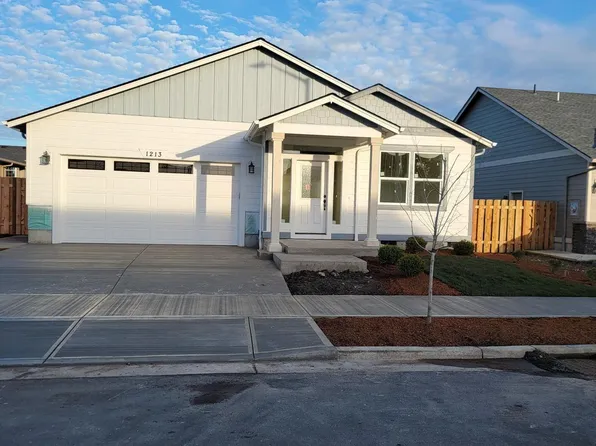 1213 S 10th St, Independence, OR 97351