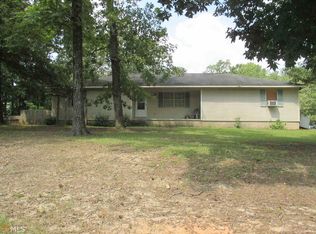 107 Oak Forest Dr, Thomaston, GA 30286