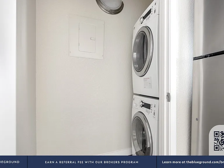 Washer/Dryer in Apartment