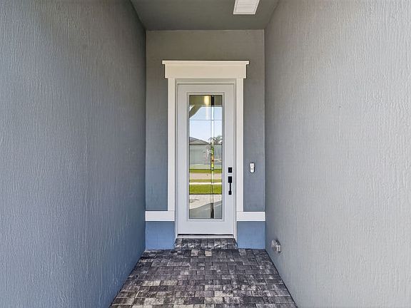 Porch Homesite 00900