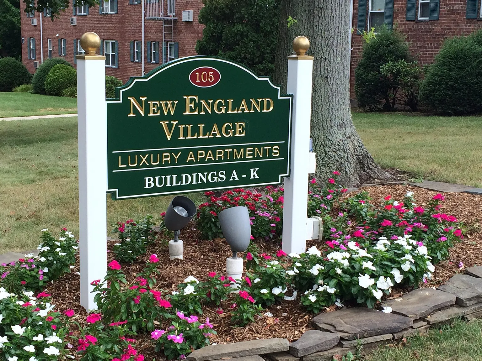 New England Village — Photo 1