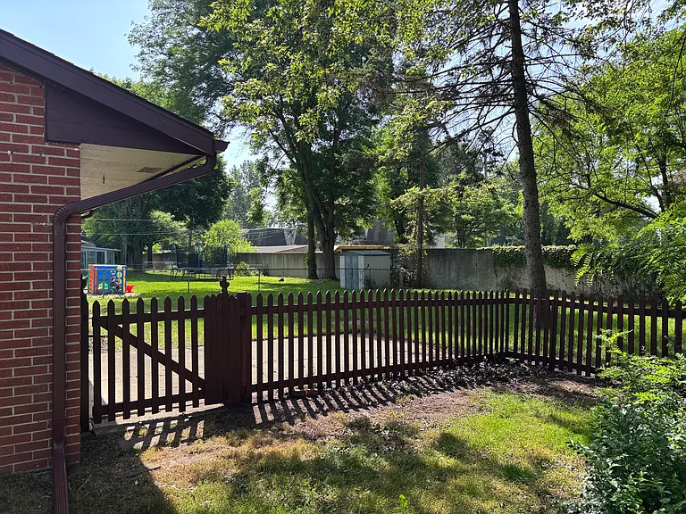 19901 Wildhern Ct — Photo 3