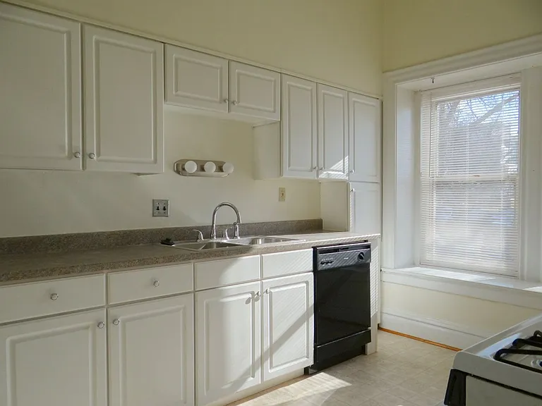 4 N Kingshighway Blvd #3D — Photo 9