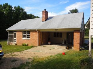 960 Dalmore Dr, Midlothian, VA 23113