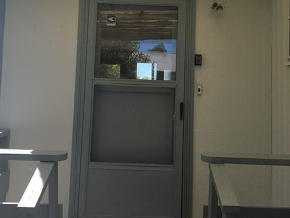 2nd image of 13215 N Alley