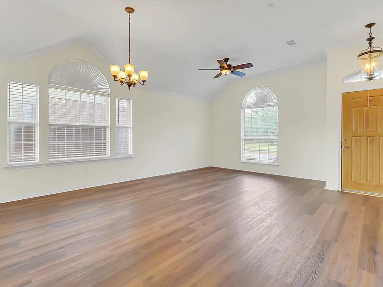 4309 Pearl Ct — Photo 4