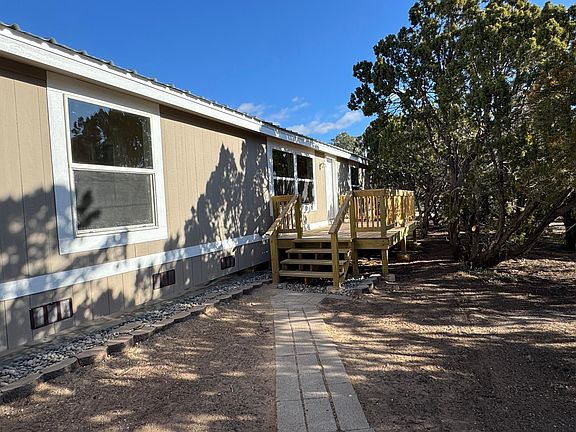 2nd image of 13 E Willard Rd