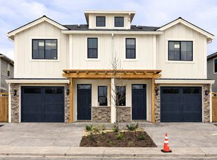 1327 Oppek St NE #1, Salem, OR 97303