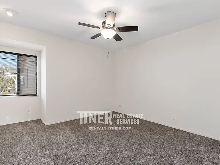 8708 Bluff Ln — Photo 16