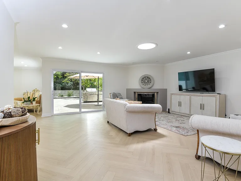 7152 Pomelo Dr — Photo 9