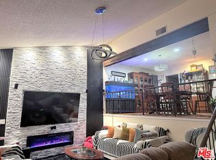 9041 Van Nuys Blvd Unit 210, Panorama City, CA 91402