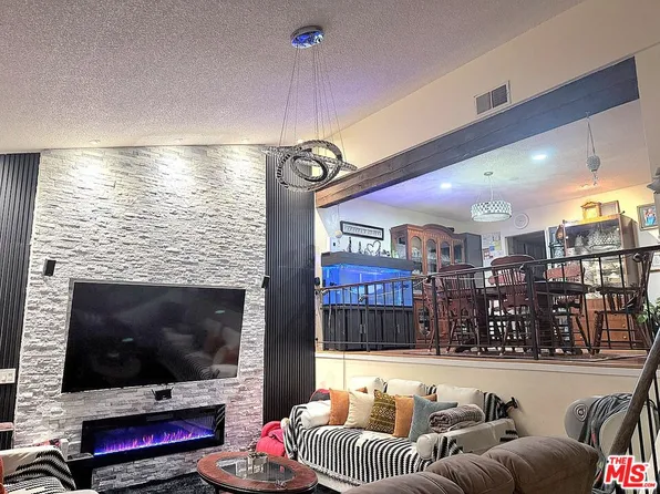 9041 Van Nuys Blvd Unit 210, Panorama City, CA 91402