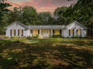 3742 Rimridge Rd, Eau Claire, WI 54701