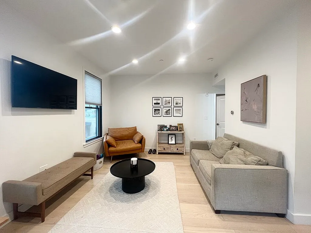 360 Meridian Street - 3 — Photo 3