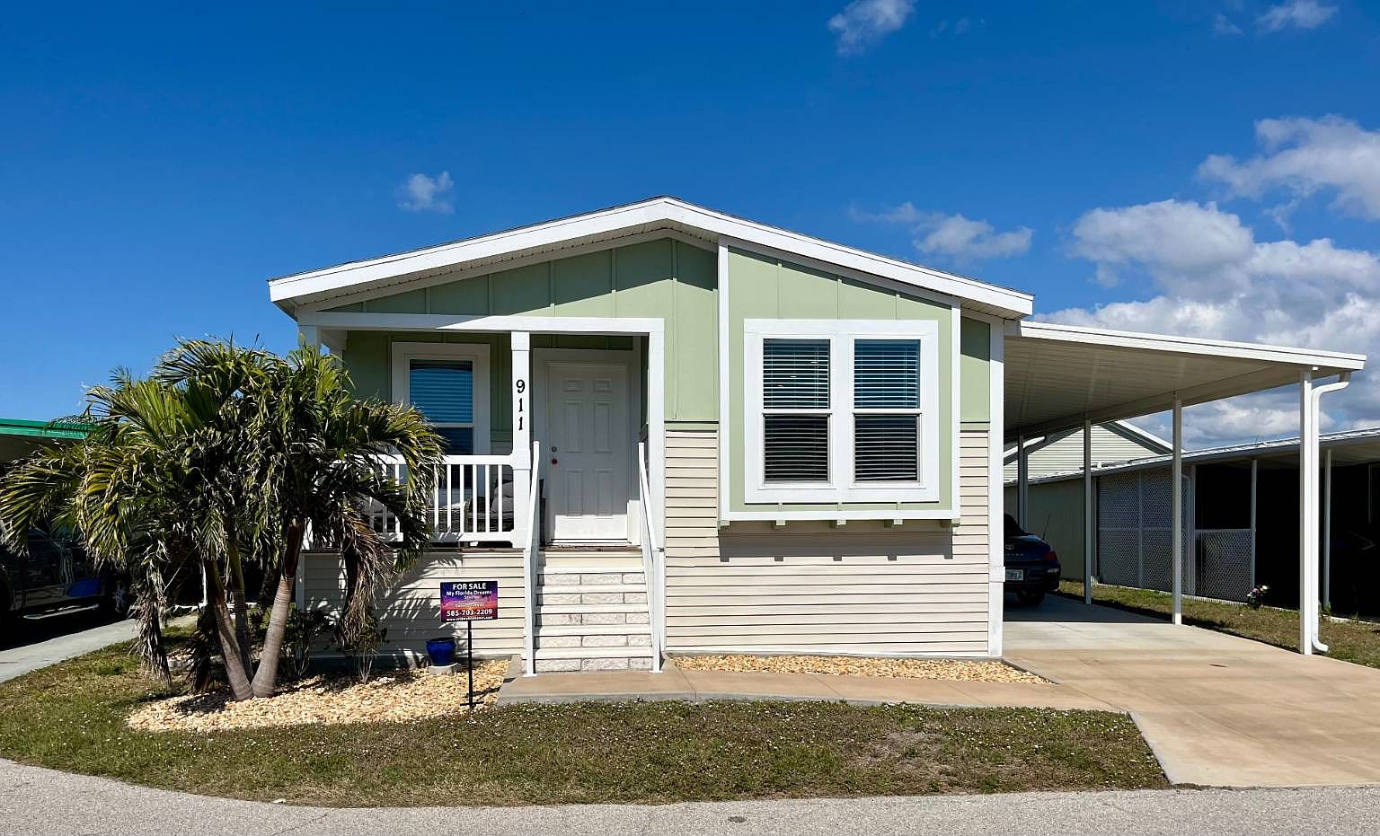 911 Bonaire W, Venice, FL 34285 | MLS #11430922 | Zillow