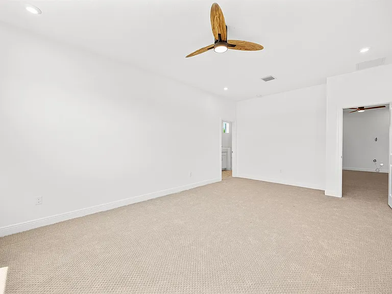 3552 NW Solange Ct — Photo 15