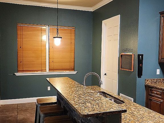 4th image of 228 Highlands Lake Dr