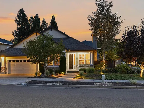 5798 Owls Nest Dr, Santa Rosa, CA 95409