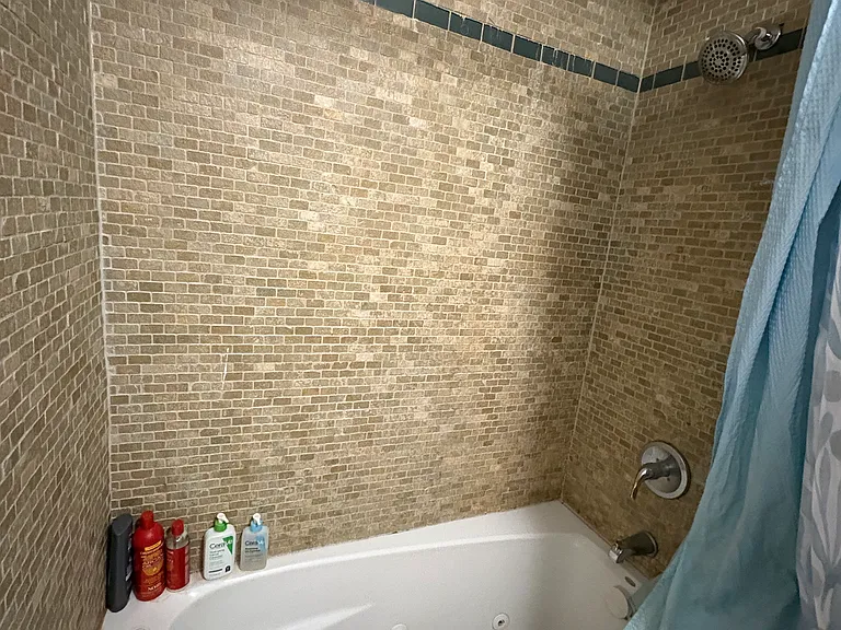 3216 W Fullerton Ave #G — Photo 12