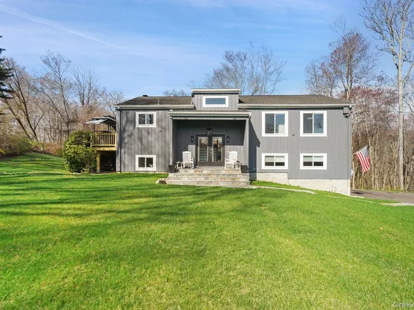 11 Bonny Drive, Somers, NY 10589