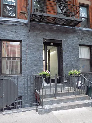 Rented by Corcoran | media 18