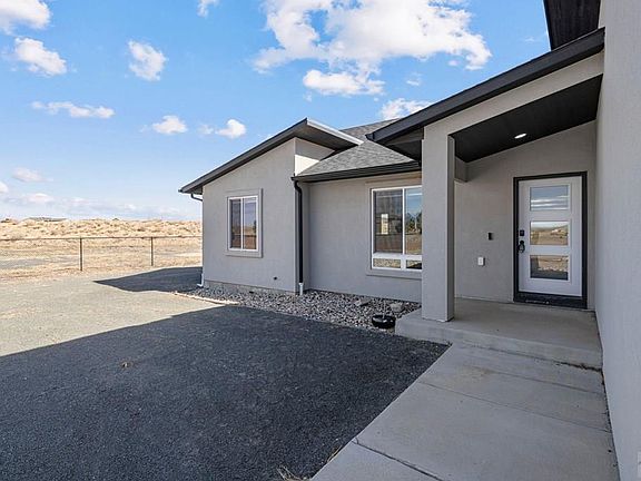 2nd image of 1154 E Laramie Ave