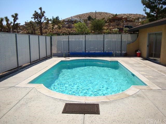 1st image of 7605 Ventura Ave
