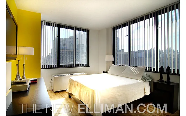 Sold by Douglas Elliman | media 16