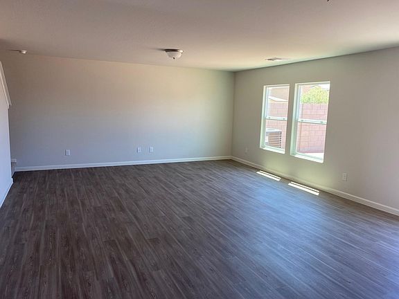 4th image of 119 W Dewey Ave