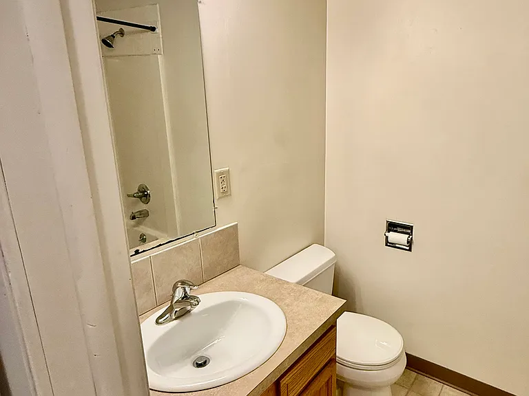 2255 Congo St — Photo 17