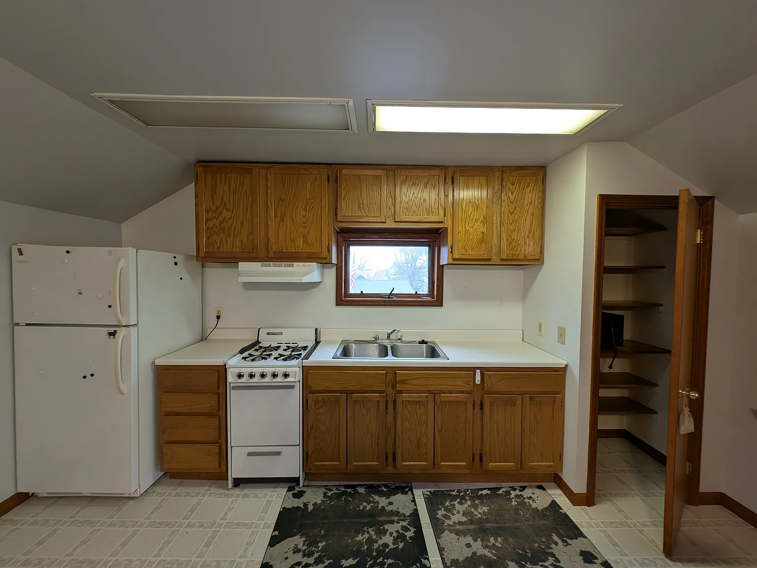 1 bed, 550 sqft, $700 — Photo 2
