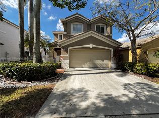 1007 Bamboo Ln, Fort Lauderdale, FL 33327