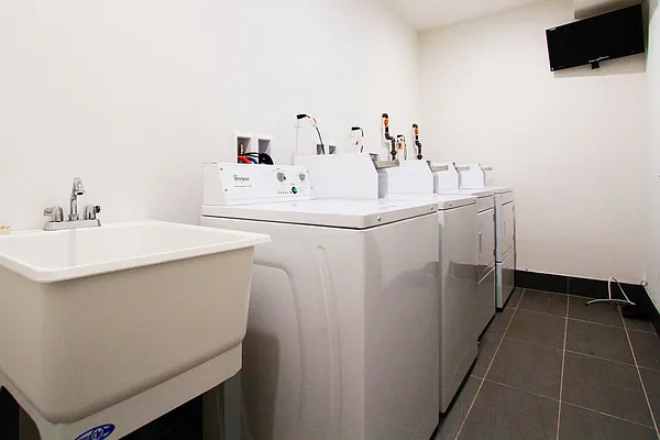 Rented by TheRealEstateCompany.com LLC | media 39