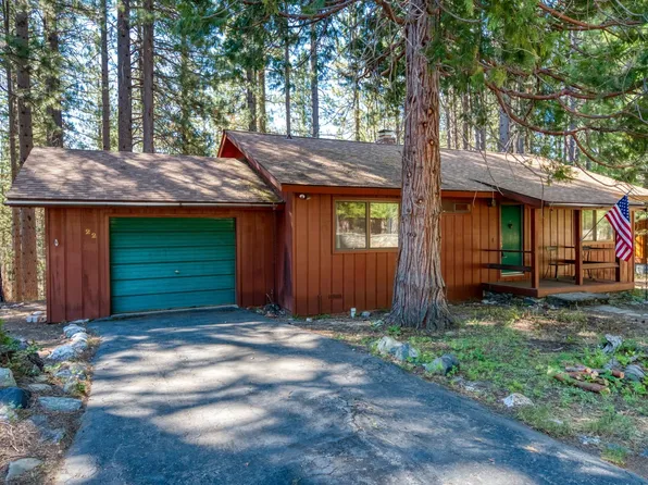 22 Moccasin Trl, Graeagle, CA 96103