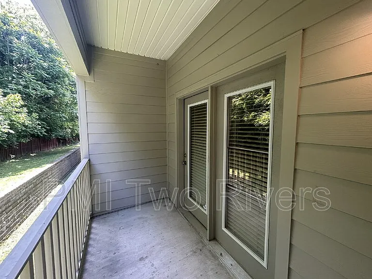 410 Rosedale Ave #211 — Photo 13