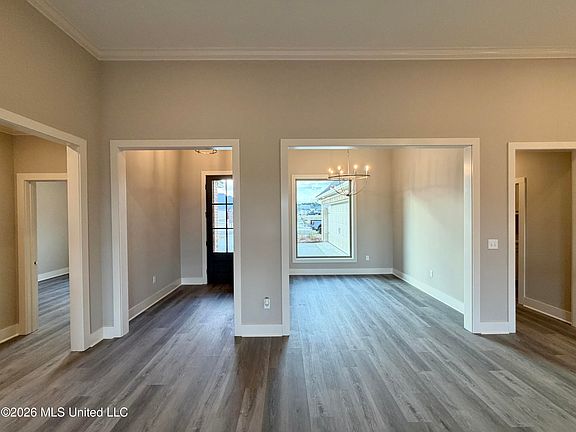 5th image of 1114 Old Court Xing