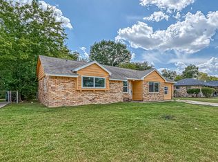 5606 Elm Springs Dr, Houston, TX 77048