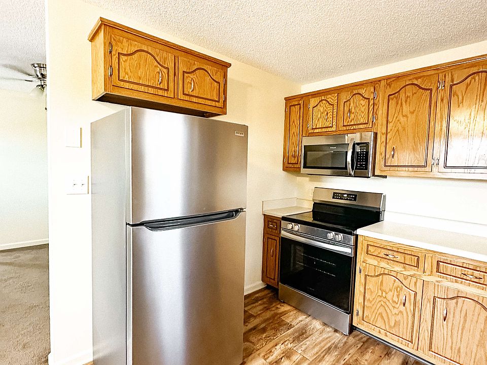 1st image of 112 Ballygar St APT H