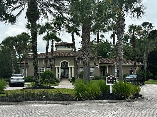 Building Photo - 420 S Villa San Marco Dr